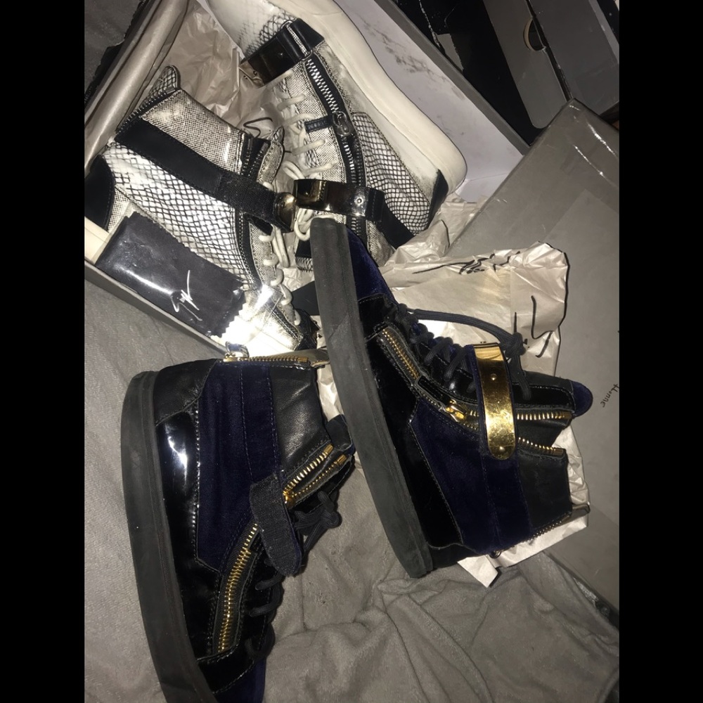 Giuseppe zanotti 2 for 1   Size 40 n 42 bundle.